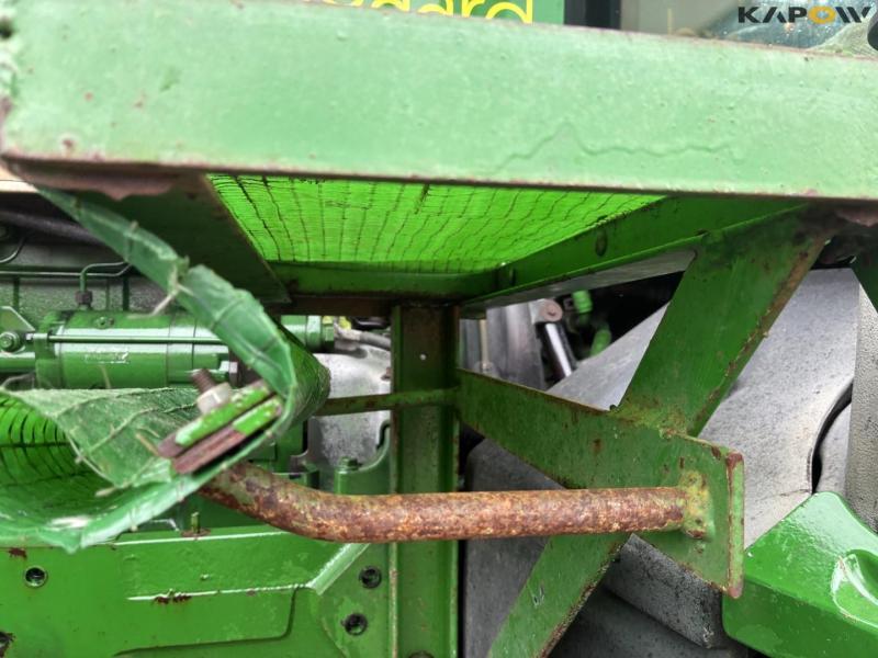 John Deere 7720 tractor 6
