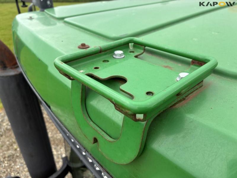John Deere 7720 tractor 63