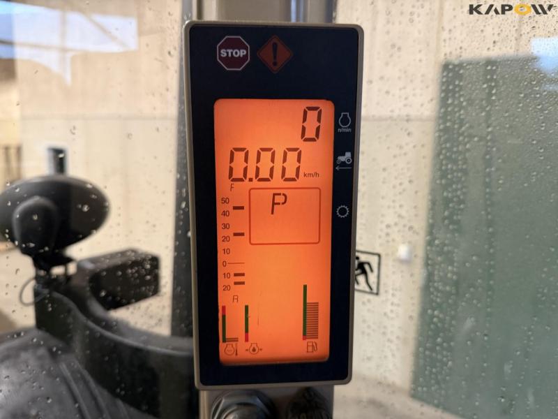 John Deere 7730 tractor 44