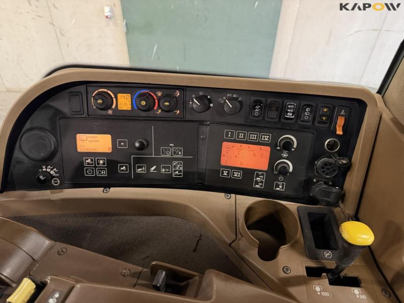 John Deere 7930 tractor 51