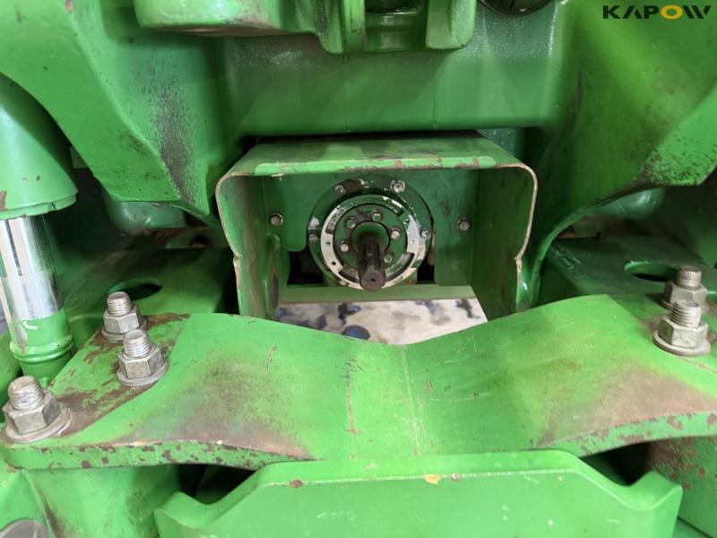 John Deere 8295R tractor 18