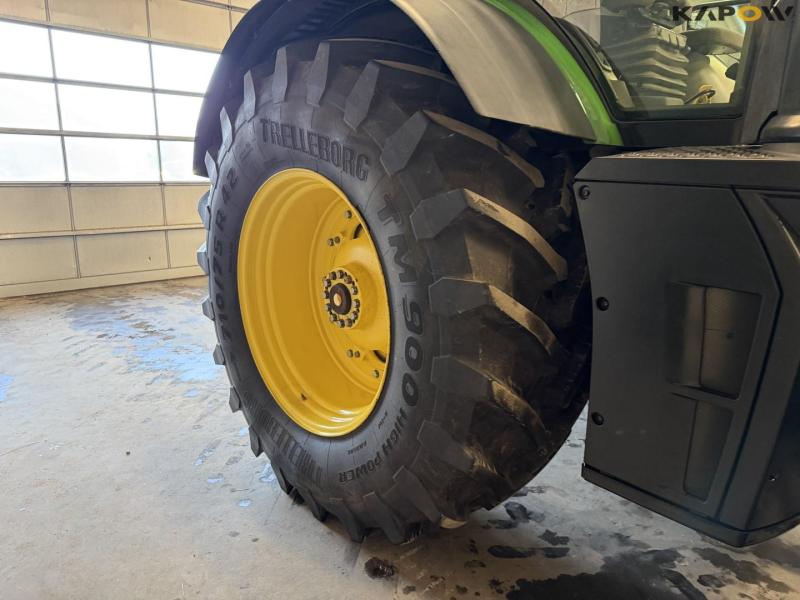 John Deere 8295R tractor 80