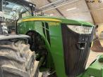 John Deere 8335R tractor 16