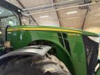 John Deere 8335R tractor 17