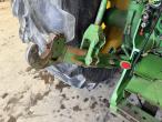 John Deere 8335R tractor 33