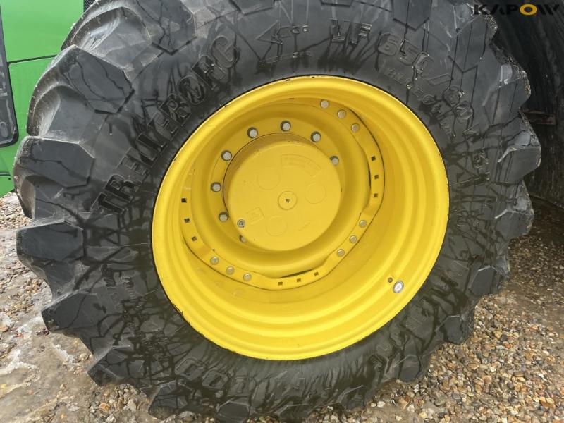 John Deere 8345R tractor 15