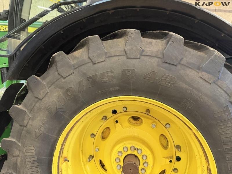 John Deere 8360R tractor 77