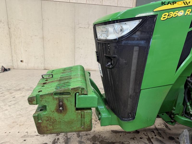 John Deere 8360R tractor 10