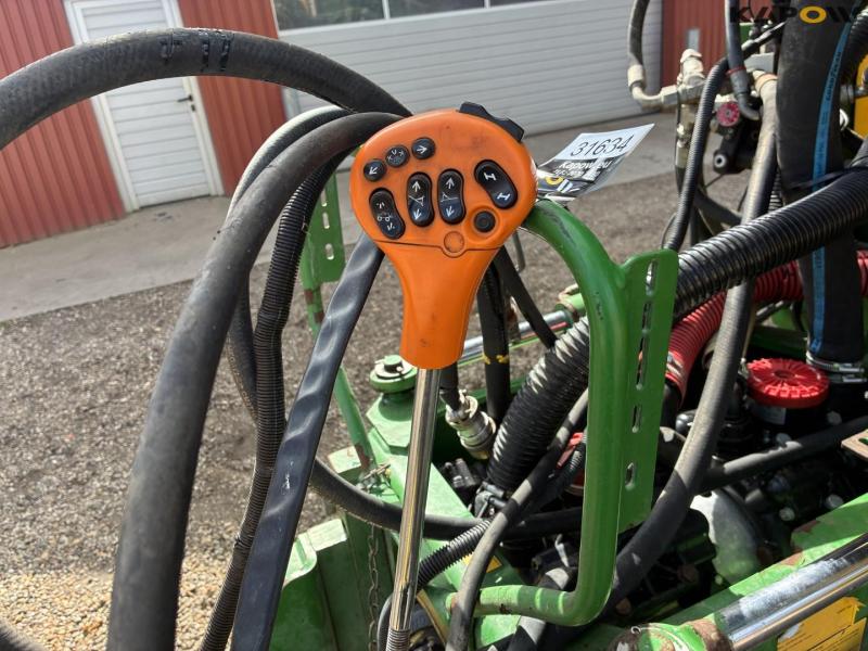 John Deere 840I sprayer 8
