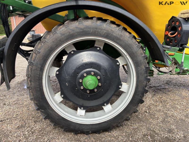 John Deere 840I sprayer 23