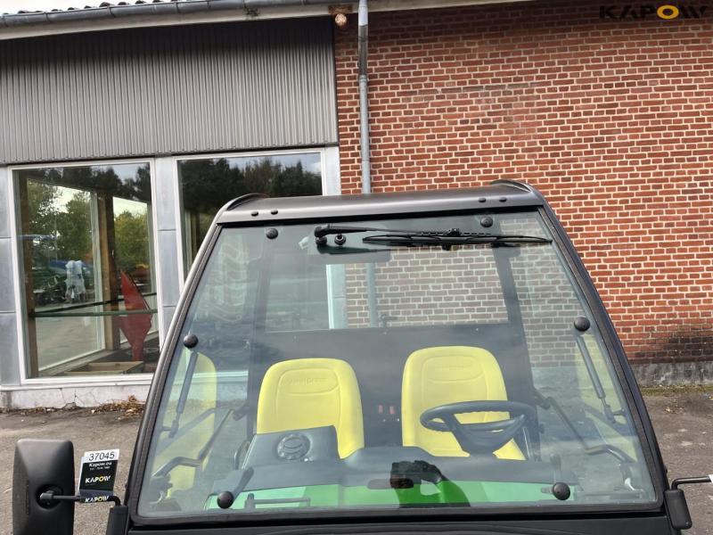 John Deere 850D Gator XUV 11