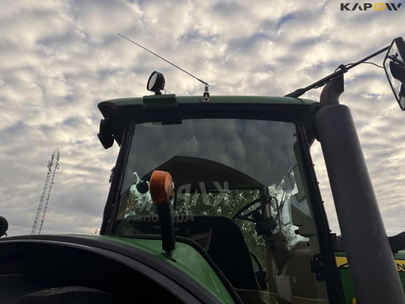 John Deere 8530 tractor 24