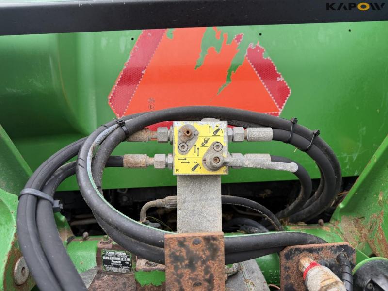 John Deere 8530 tractor 43