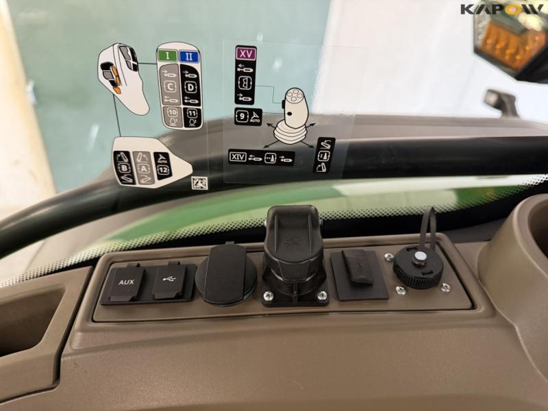 John Deere 8R 340 Signature Edition tractor 59