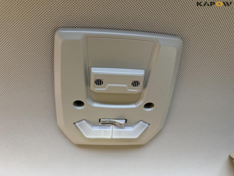 John Deere 8R 340 Signature Edition tractor 63