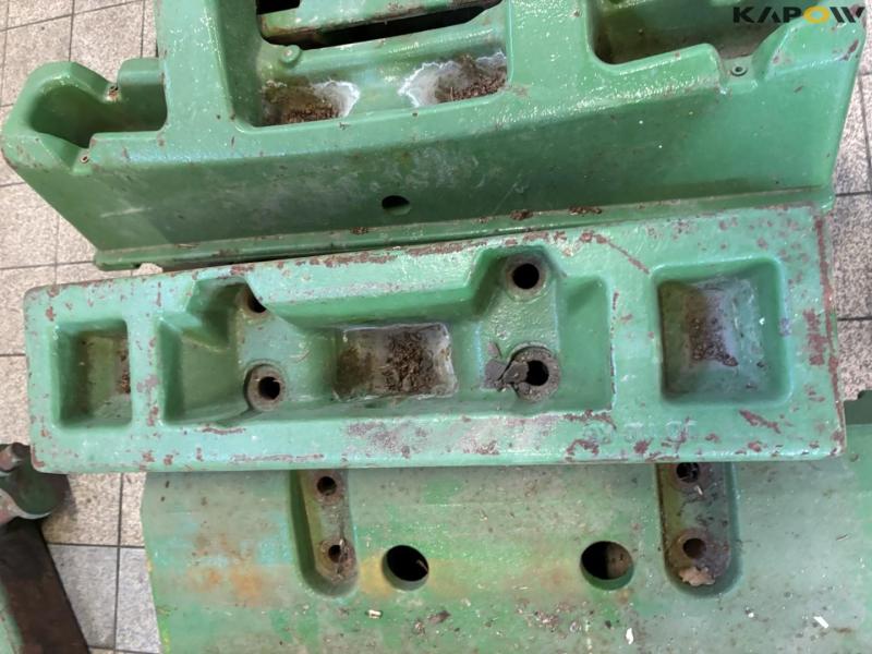 John Deere basic weight blocks and towing bracket 21