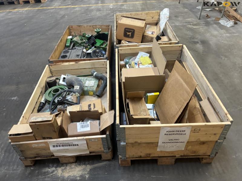 John Deere parts 6