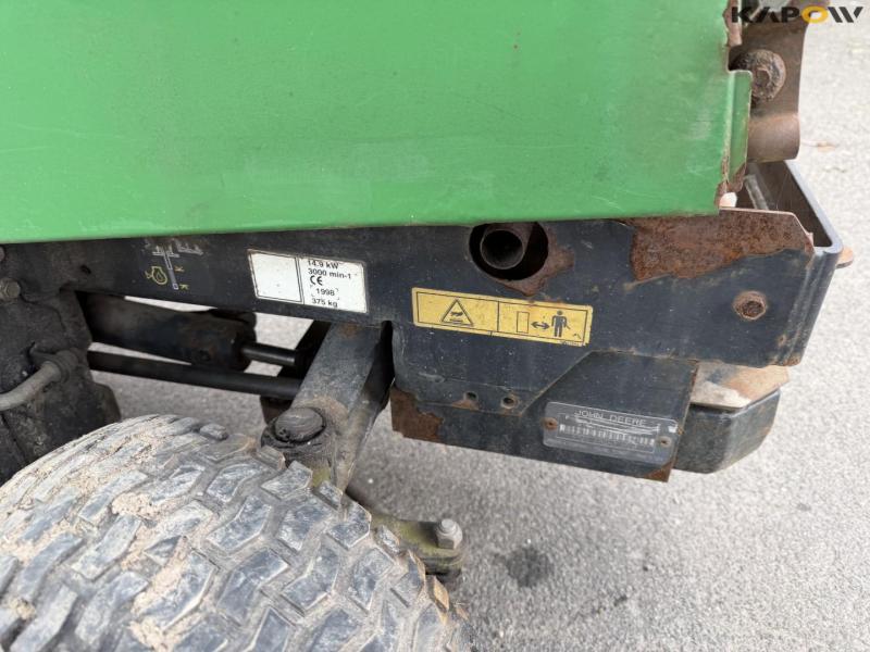 John Deere F725 lawn mower 22
