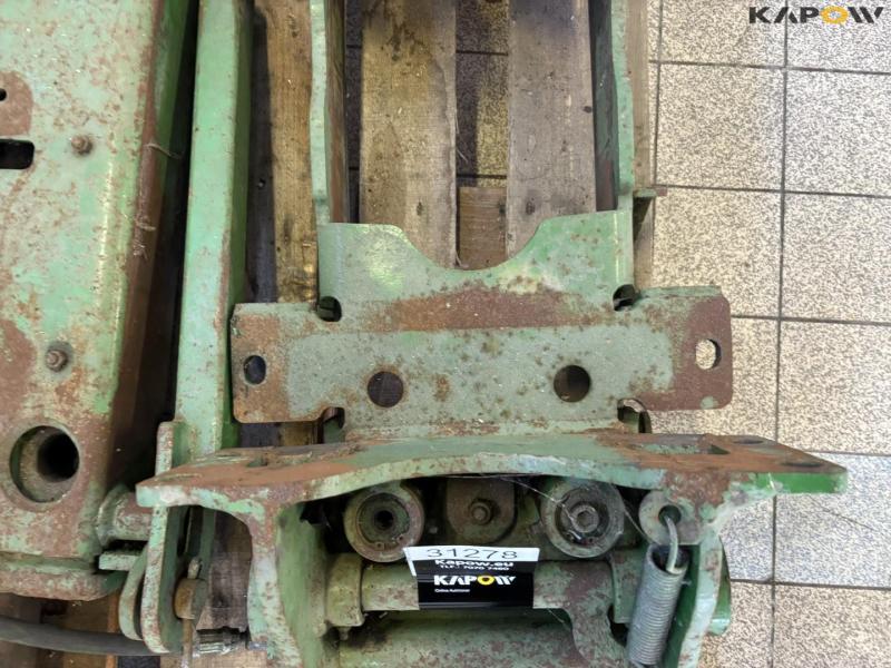 John Deere hitch towing bracket 11