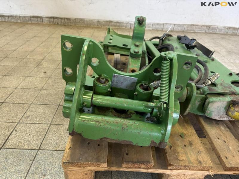 John Deere hitch towing bracket 13