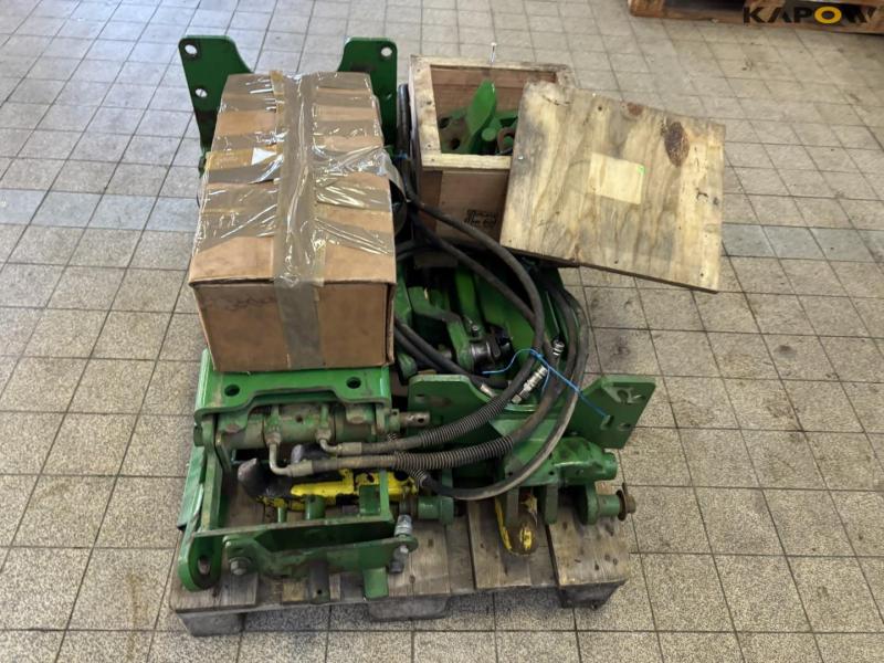 John Deere hitch towing bracket 5