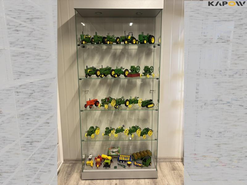 John Deere model tractors 1