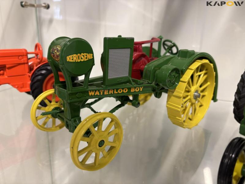 John Deere model tractors 25