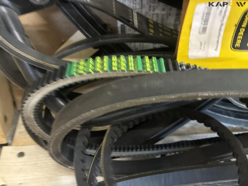 John Deere belts 21