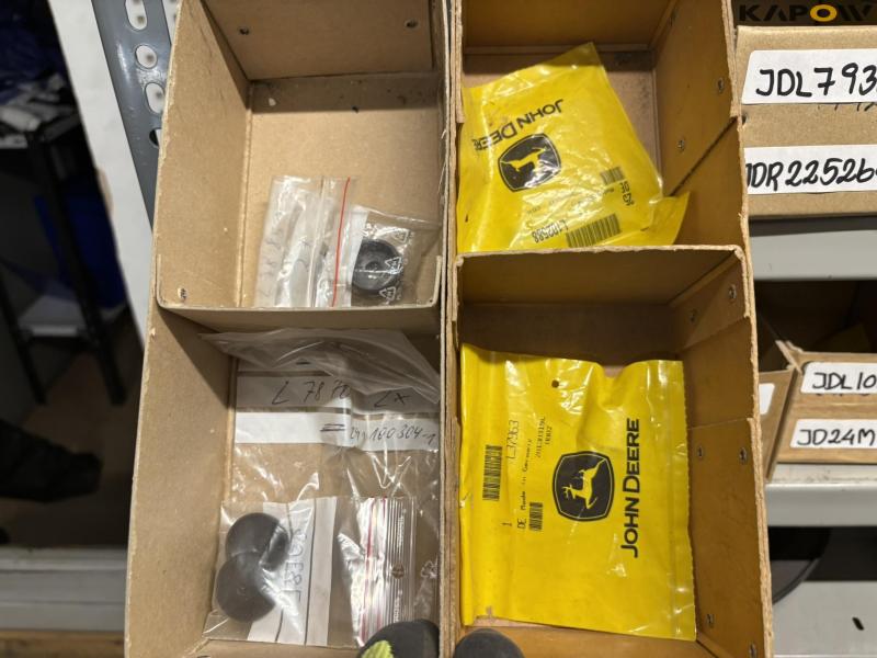 John Deere spare parts - new 20