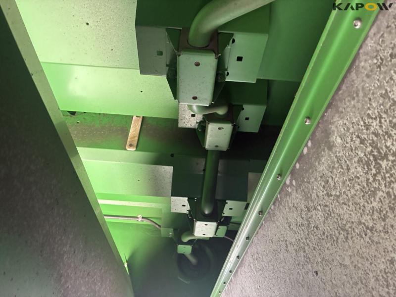 John Deere W660i combine harvester 30