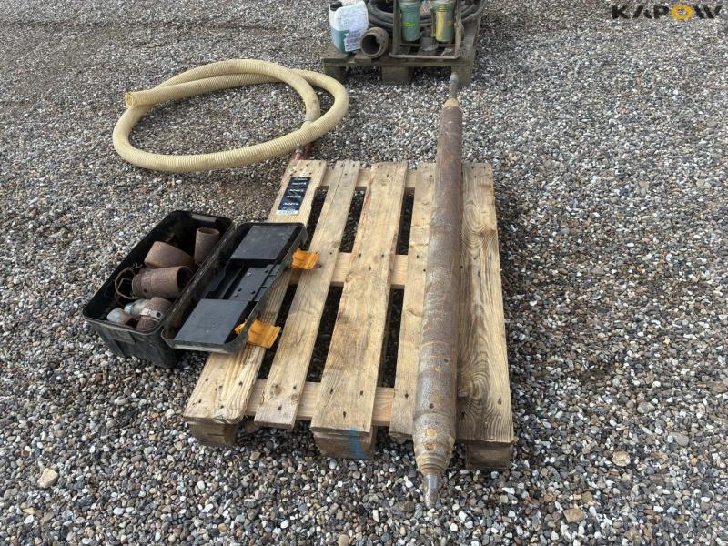 Ground rocket with equipment 7