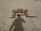 JST pallet forks with excavator hitch 2