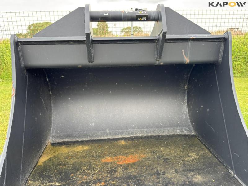 JST bucket 150 cm with S70 hitch - NEW 10