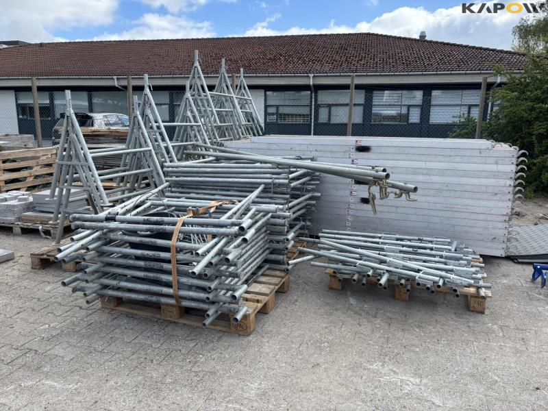 Jumbo trestle scaffolding 1
