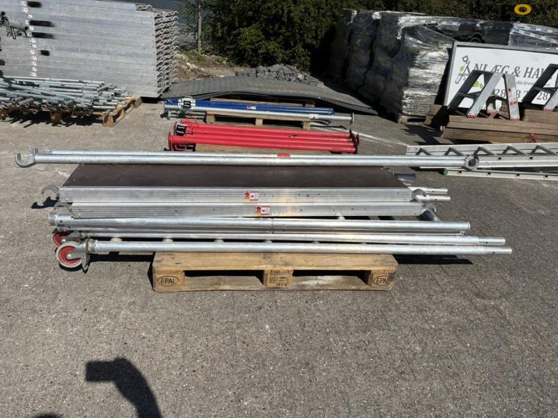 Jumbo mobile scaffolding 2