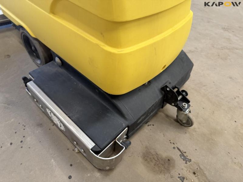 Kärcher BR 530 XL Bp floor scrubber 19