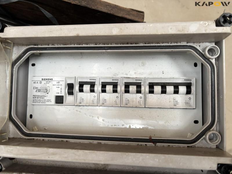 Cables 32/63A + construction switchboards 18