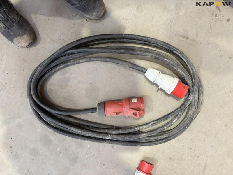 Cables 380/220 volts 11