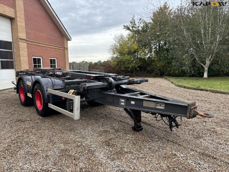 Trailer with multilift hooklift 3