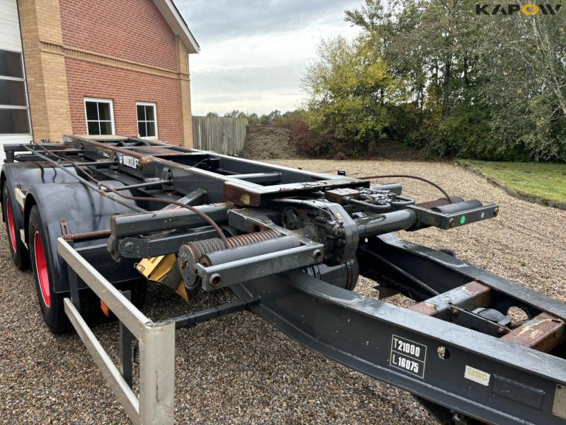 Trailer with multilift hooklift 19