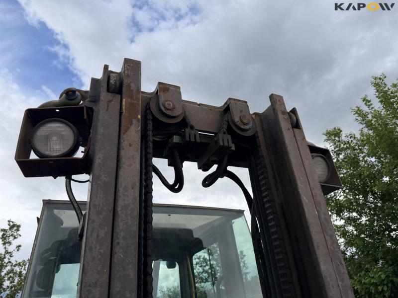 Kalmar DCD556 forklift 15