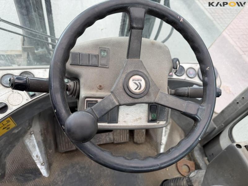Kalmar DCD556 forklift 32