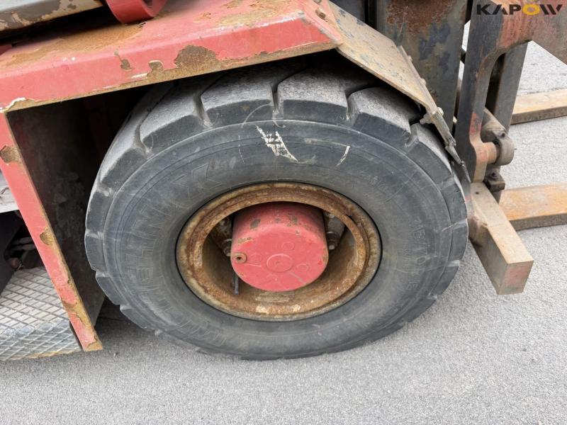 Kalmar DCD556 forklift 42