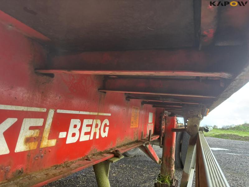 Kel-Berg flat/straw wagon 13.6 meters 35