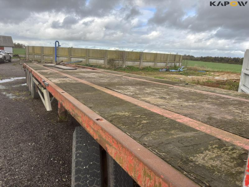 Kel-Berg flat/straw wagon 13.6 meters 76