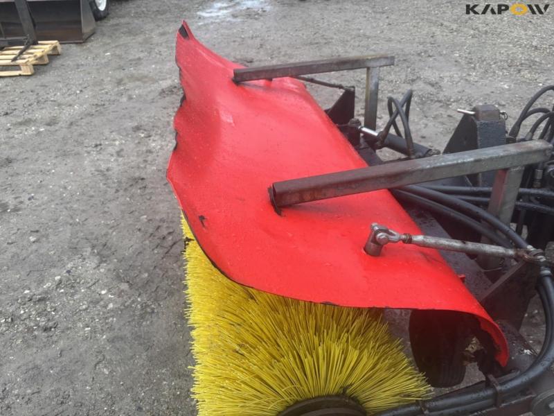 Kioti CK35 HST tractor 11