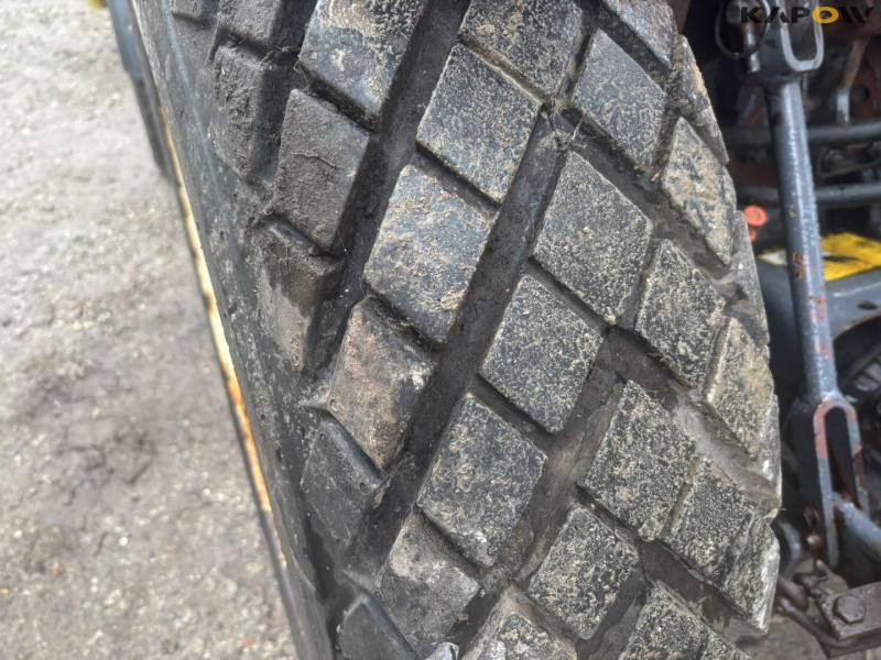 Kioti CK35 HST tractor 43