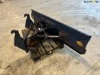 Kirk K18200 feed scraper with Weiidermann hitch 5
