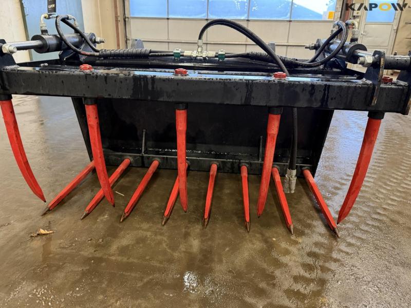 Kirk silo claw with Weiderman hitch 9