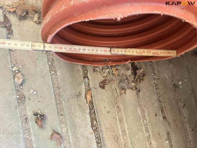 Sewer pipe 9